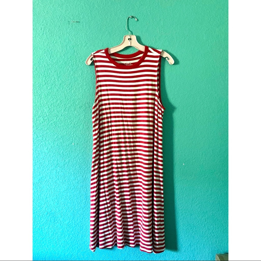 Time and Tru Sleeveless Knit Dress